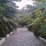 Amelia's Garden ιι Aparthotel 3*