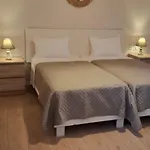 Aparthotel Amelia's Garden ιι