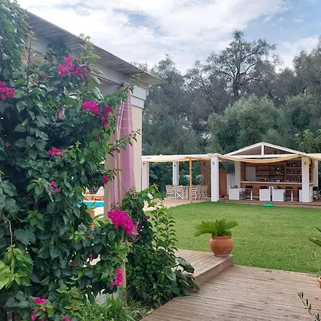 Amelia's Garden ιι Aparthotel Kávos